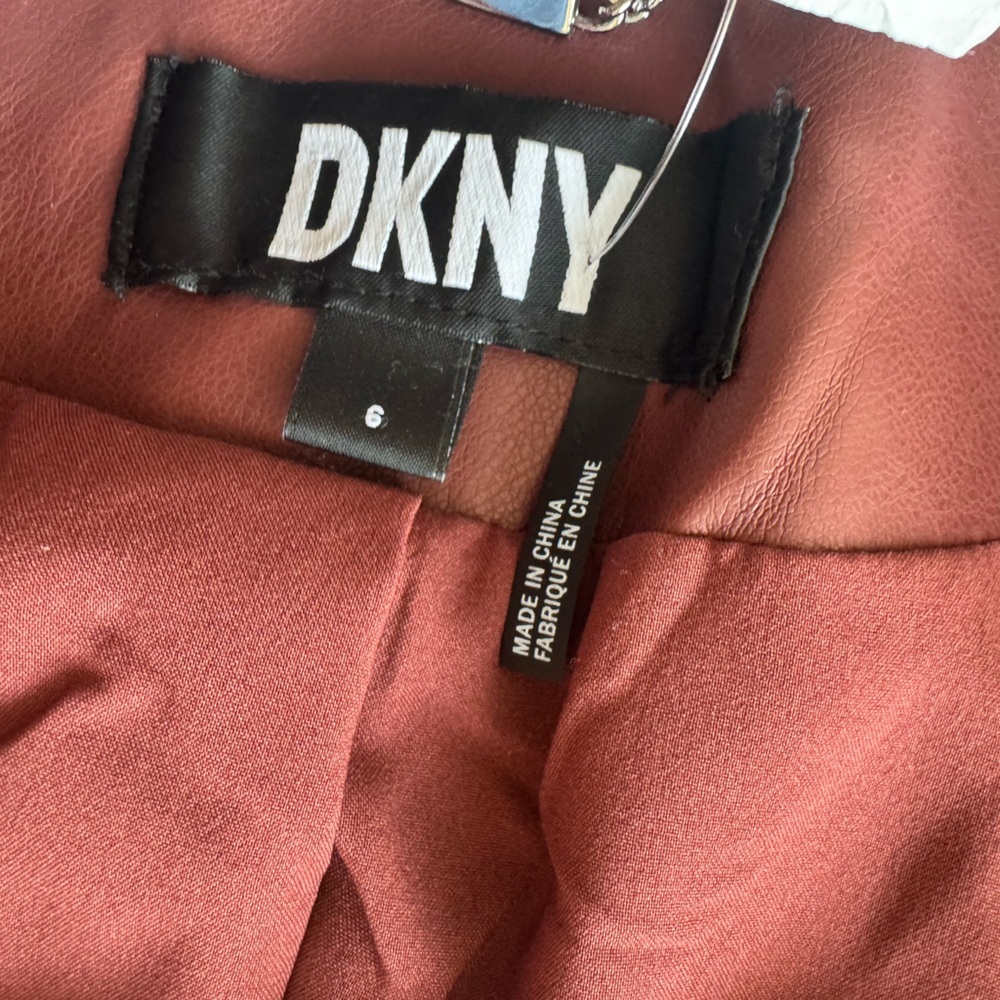 DKNY Jacket Red Faux Leather Size 6 NWT - Picture 10 of 10
